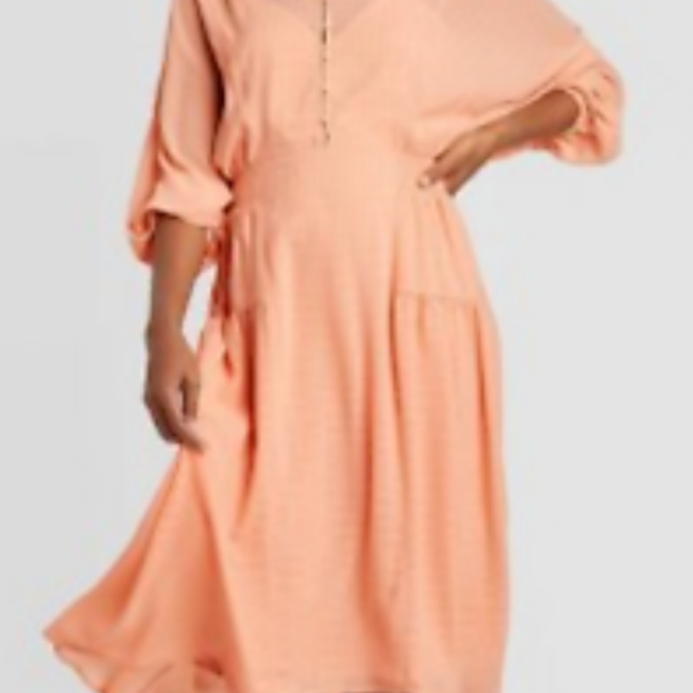 Vintage style peach dress with bottom front